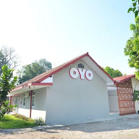 Oyo 743 Garden Guesthouse Maguwo Eksteriør bilde